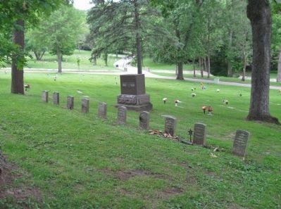 Nearby Civil War Gravestones image. Click for full size.