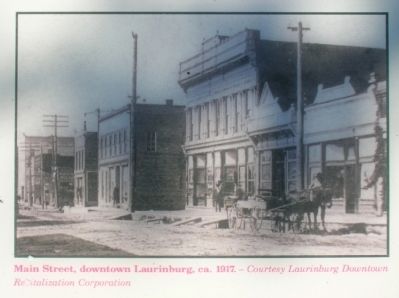 Laurinburg Marker image. Click for full size.