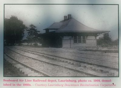 Laurinburg Marker image. Click for full size.