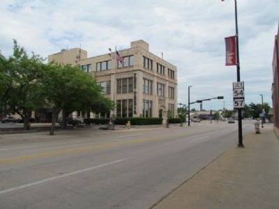 Green Bay Press-Gazette Building image. Click for full size.