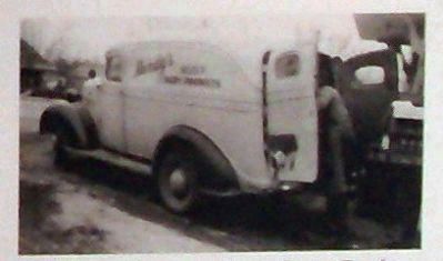 Marker Photo - - " Handy's Dairy<br> Vintage Delivery Truck - 1939 " image. Click for full size.