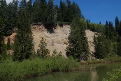 Signs of Hydraulic Mining at Port Wine image. Click for full size.
