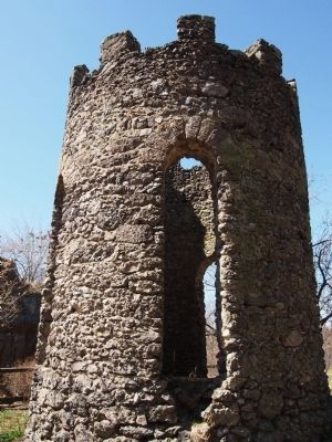 Sargent's Folly. Click for full size. Sargent's Folly image. Click for full size.