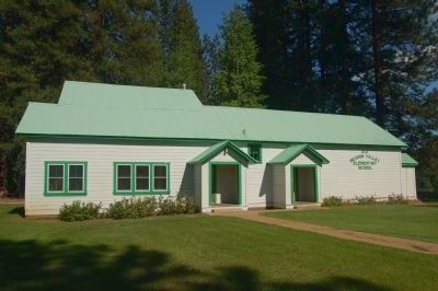 Old Meadow Valley Elementary School image. Click for full size.