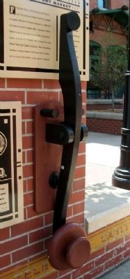 Johnson-Frazier Building / Cox Produce Company Marker image. Click for full size.