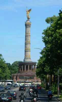 German Victory Monument in Tiergarten Park image. Click for full size.