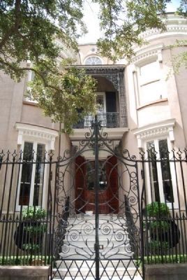 37 Meeting Street<br>James Simmons House Gate image. Click for full size.