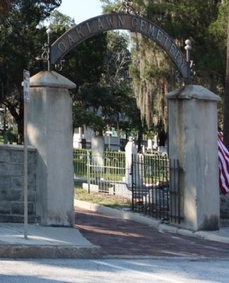 Oaklawn Cemetery, Harrison Street entrance image. Click for full size.