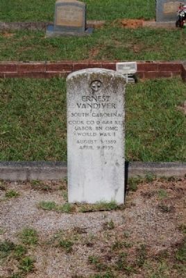 Ernest Vandiver Tombstone image. Click for full size.