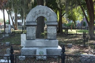 Oaklawn Cemetery John T. Lesley Family. image. Click for full size.