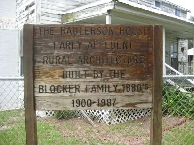Park sign for the Raulerson House image. Click for full size.