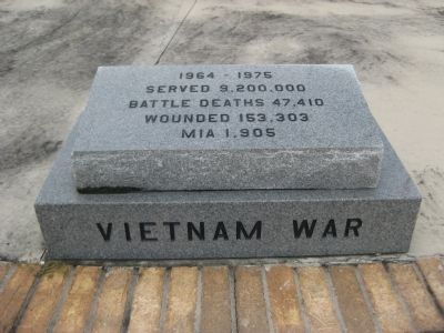 Fort Meade Veterans Memorial. Click for full size. Fort Meade Veterans Memorial image. Click for full size.