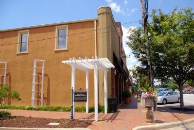 Alpharetta Business District Marker image. Click for full size.
