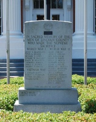 Lincoln County Veterans Monument image. Click for full size.