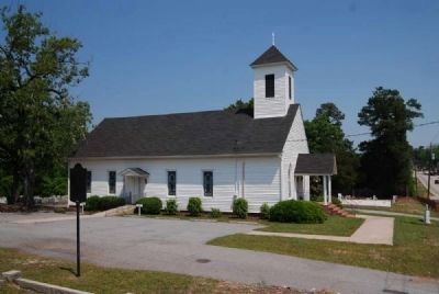 Lincolnton Presbyterian Church and Marker image. Click for full size.