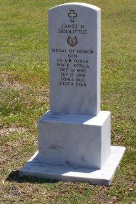 Doolittle's Grave Marker from Arlington National Cemetery image. Click for full size.
