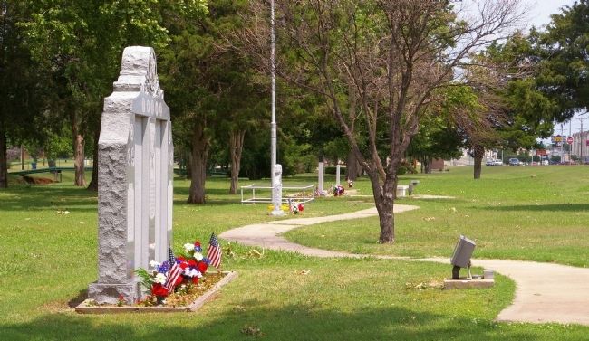 Veterans' Section, Memorial Park, Duncan, Oklahoma image. Click for full size.