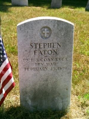Revolutionary War Veteran Headstone in Center Cemetery image. Click for full size.