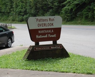 Pattons Run Overlook beside U.S. 74 in the Nantahalla National Forest image. Click for full size.