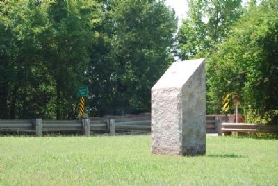 Defaced Hartwell Marker<br>Its Inscriptions are Unknown<br>South Carolina Side image. Click for full size.