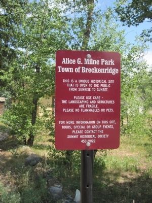 Sign identifying the area as Alice G. Milne Park image. Click for full size.