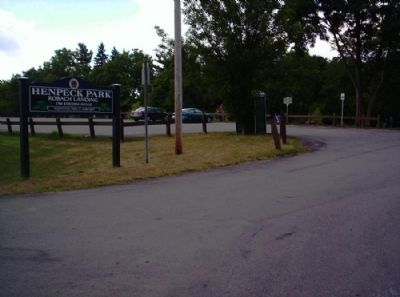 Entrance to Henpeck Park image. Click for full size.