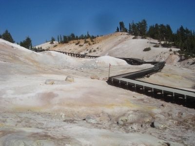 Bumpass Hell image. Click for full size.