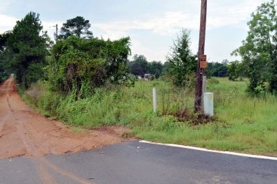 Old Savannah Road Marker Post image. Click for full size.