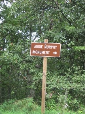 Two miles in, another directional sign for the Audie Murphy Monument image. Click for full size.