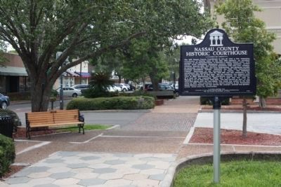 Nassau County Historic Courthouse Marker, looking east, Centre and S 5th Street image. Click for full size.