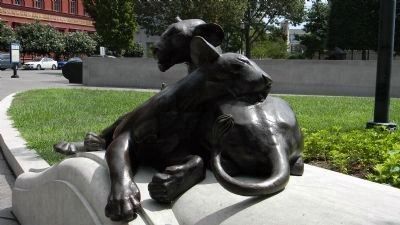 Close-up of lion cub sculpture at the National Law Enforcement Officers Memorial image. Click for full size.