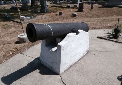 Left Cannon - - (No markings noted.) image. Click for full size.