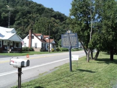 Marker in Cove Gap image. Click for full size.