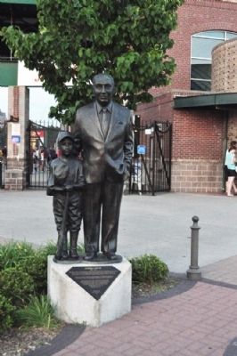 Morrie E. Silver Marker and Statue image. Click for full size.