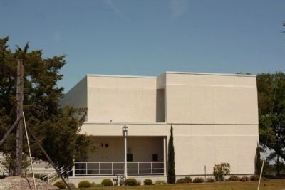 Grice Marine Laboratory south-side entrance. Click for full size. Grice Marine Laboratory south-side entrance image. Click for full size.