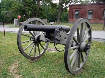 No. 824, 3-inch Ordnance Rifle, Phoenix Iron Company (Right Side) image. Click for full size.