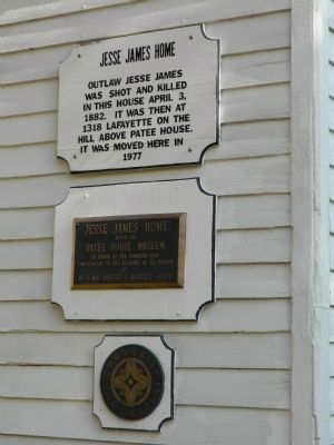 Jesse James Home Marker image. Click for full size.
