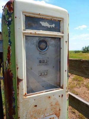Close-Up of the Gas Tank. Click for full size. Close-Up of the Gas Tank image. Click for full size.