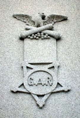 G.A.R. Emblem on Kearney Civil War and Spanish-American War Memorial Marker image. Click for full size.