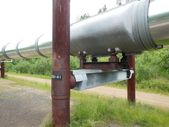 Trans Alaska Pipeline image. Click for full size.