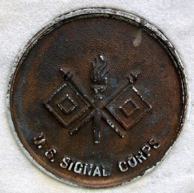 World War Memorial Signal Corps Medallion image. Click for full size.