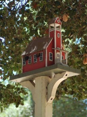 The One-room Schoolhouse Birdhouse image. Click for full size.