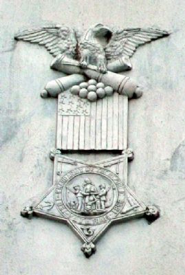Civil and Spanish-American Wars Memorial G.A.R. Symbol image. Click for full size.