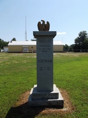 Jonesville Veterans Monument Marker image. Click for full size.