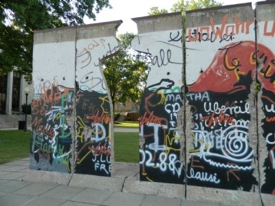 Sections of the Berlin Wall image. Click for full size.