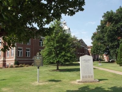 Putnam County Veterans Monument Marker Overview image. Click for full size.