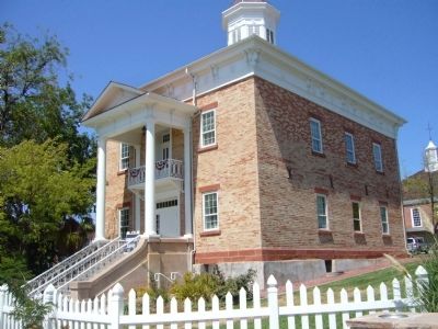 Pioneer – Washington County - Courthouse image. Click for full size.