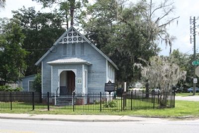 Old Philips Congregational Church and Marker image. Click for full size.