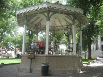 Plaza Bandstand image. Click for full size.