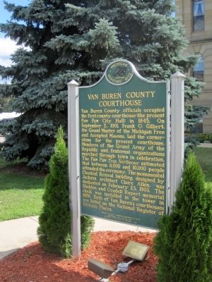Van Buren County Courthouse Marker image. Click for full size.